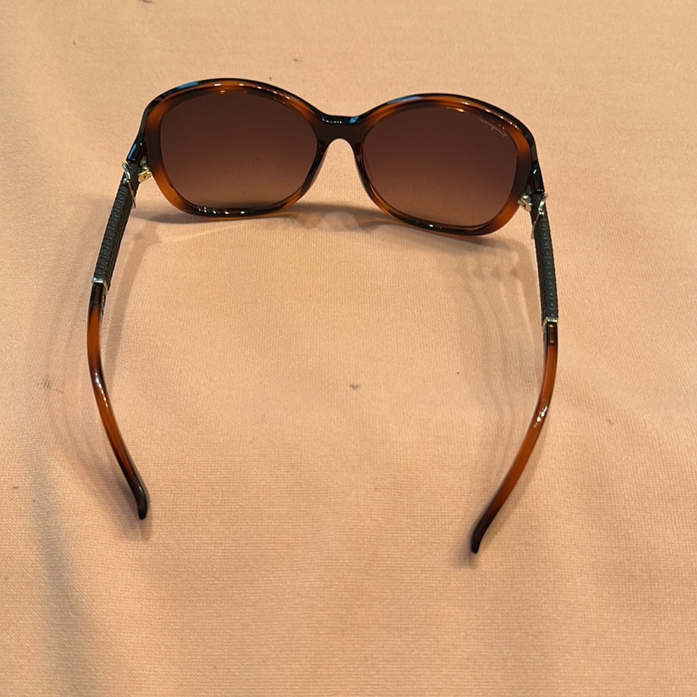 New Salvatore Feragamo sunglasses. Brown - Picture 4 of 6